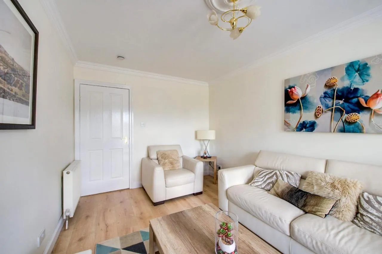 Guestready - Charming Flat With Free Parking Apartment Edinburgh