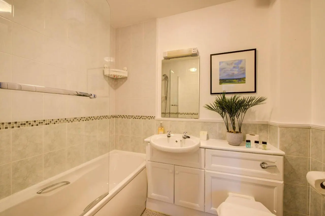 Guestready - Charming Flat With Free Parking Apartment Edinburgh
