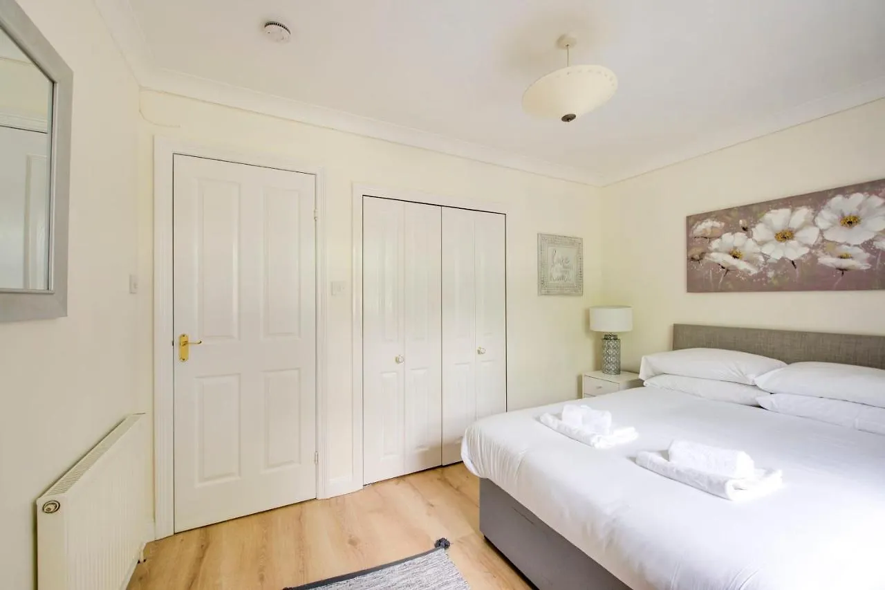 에든버러 Guestready - Charming Flat With Free Parking 아파트