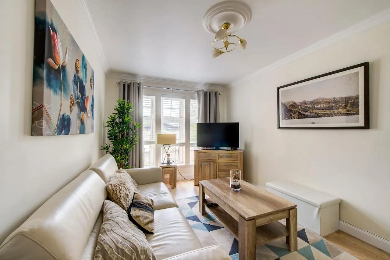 Guestready - Charming Flat With Free Parking location